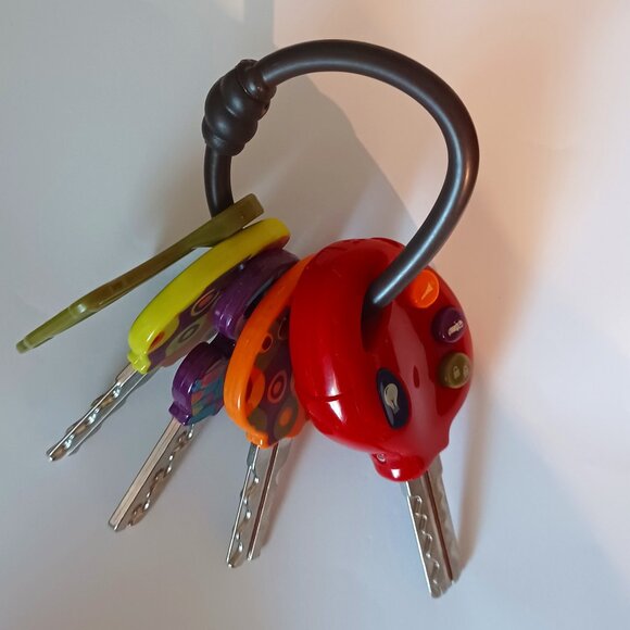 Vtech Keys and Flashlight - Picture 2 of 3